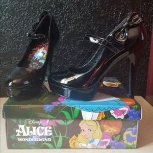 Disney Alice In Wonderland Black Mary Jane Heels